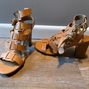 3 Buckle Tan Block Heel